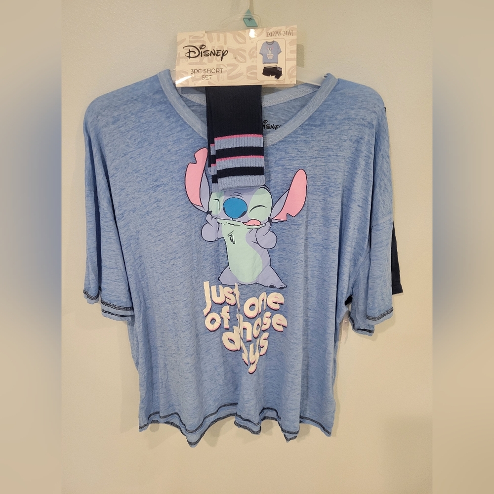Disney Stitch Womens 3 Piece Pajama Set. Shirt, Shorts & Long Socks. 3X.
